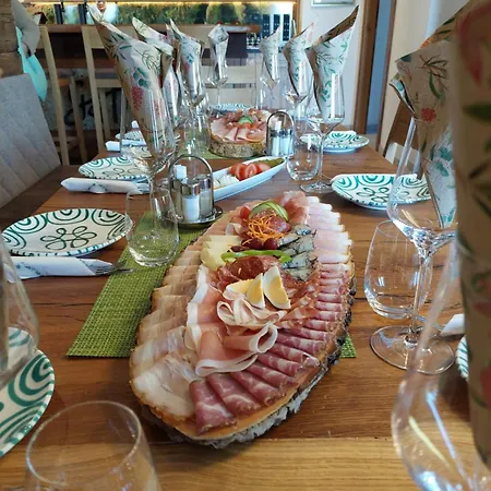 Bed & Breakfast Weingut Stoff 3*