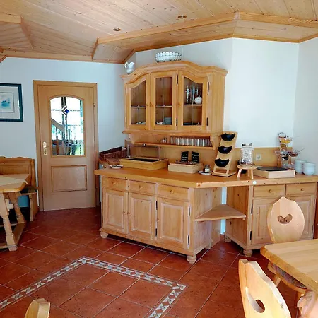 Bed & Breakfast Weingut Stoff 3*