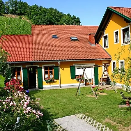 Weingut Stoff 3*