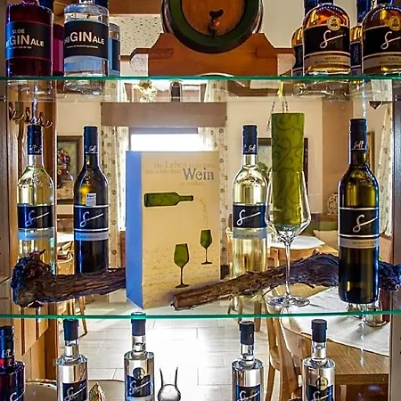Weingut Stoff Bed & Breakfast 3*