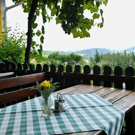 Weingut Stoff * Kitzeck im Sausal