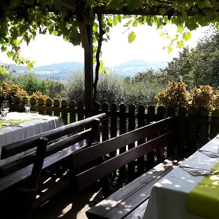Weingut Stoff Bed & Breakfast *