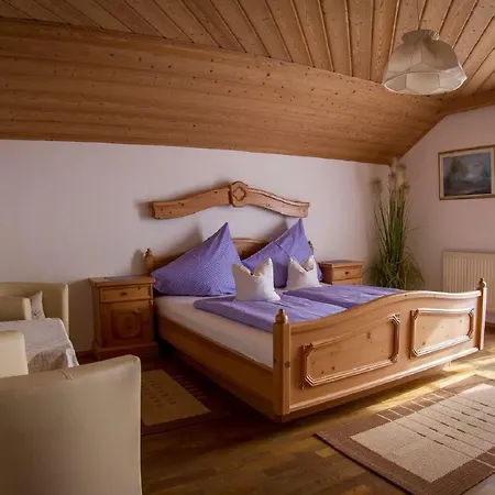 Weingut Stoff Bed & Breakfast