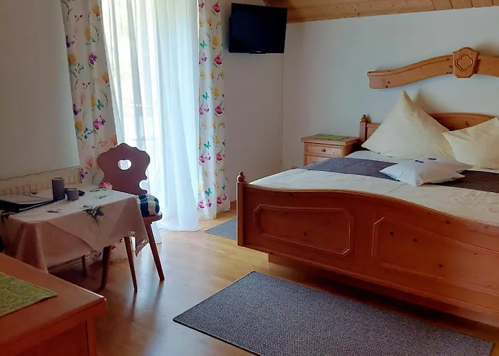 Weingut Stoff Bed & Breakfast 3*